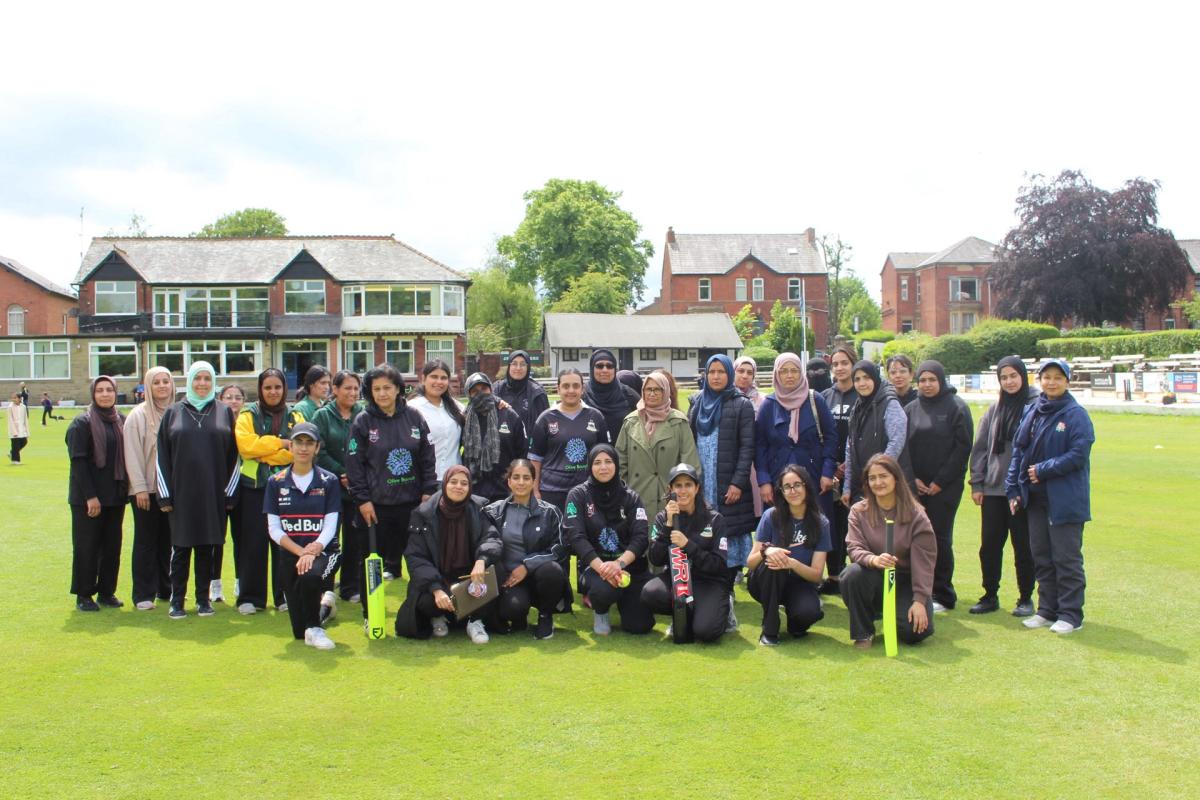 Over 100 women and girls turn out for cricket open day
